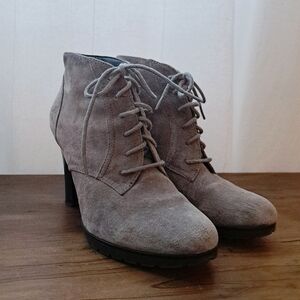 White Mountain Grey Suede Heeled Boots Size 9
